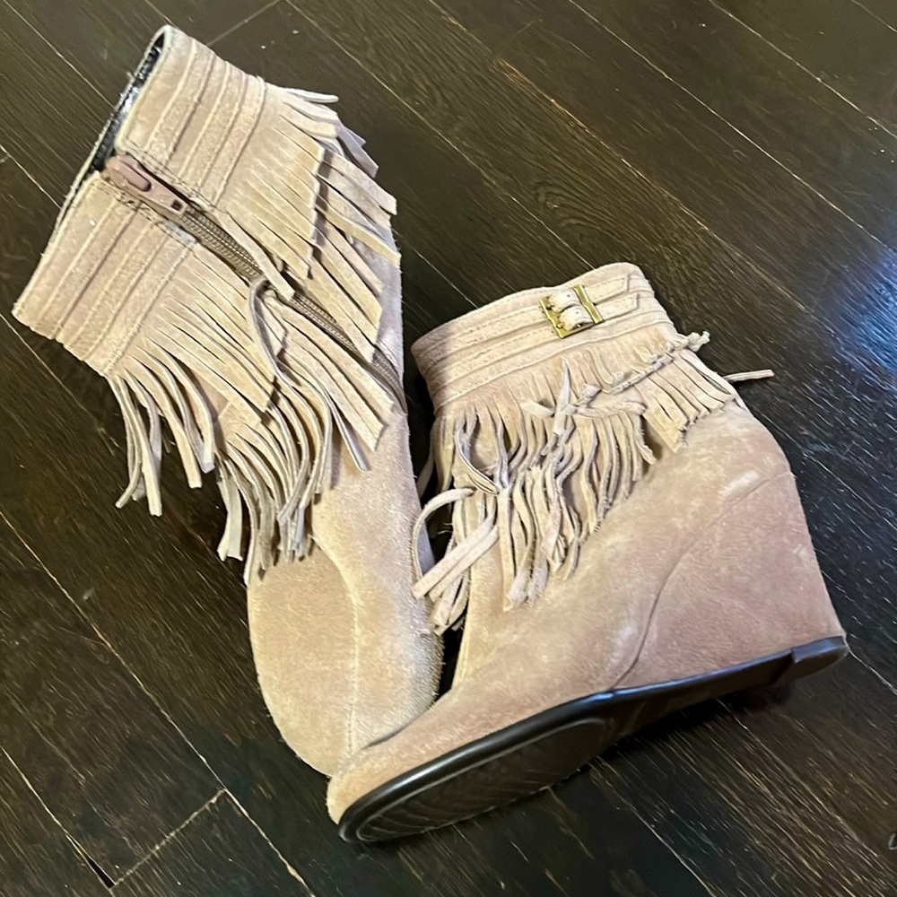 Cool Comfy Suede Fringed Booties